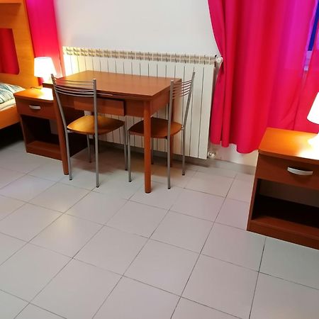 Perla Del Levante Hostel Framura Ruang foto