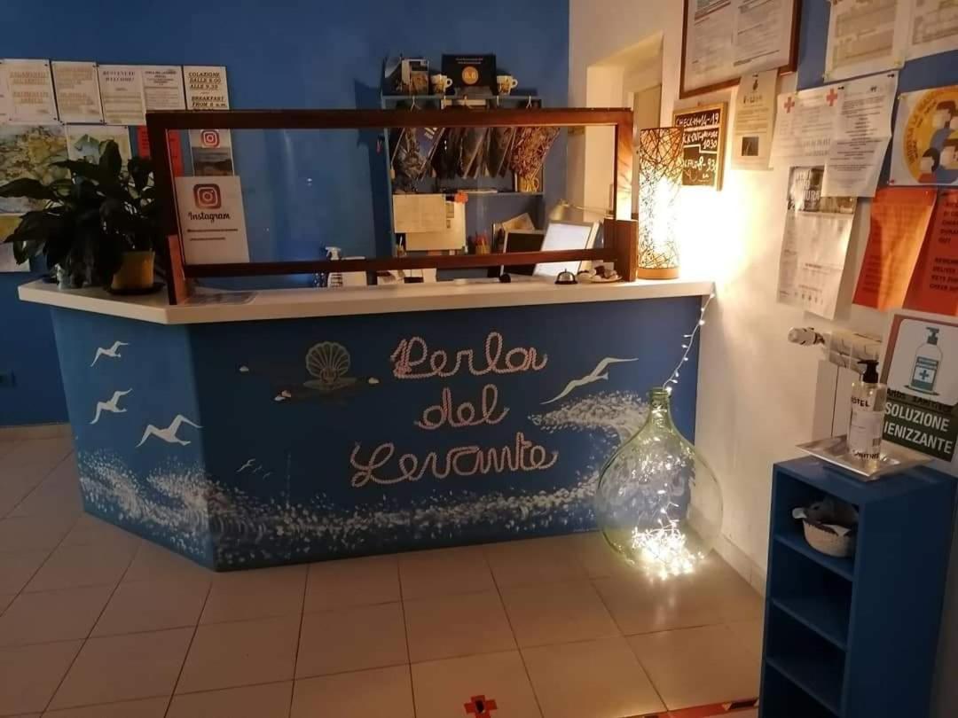 Perla Del Levante Hostel Framura Bagian luar foto