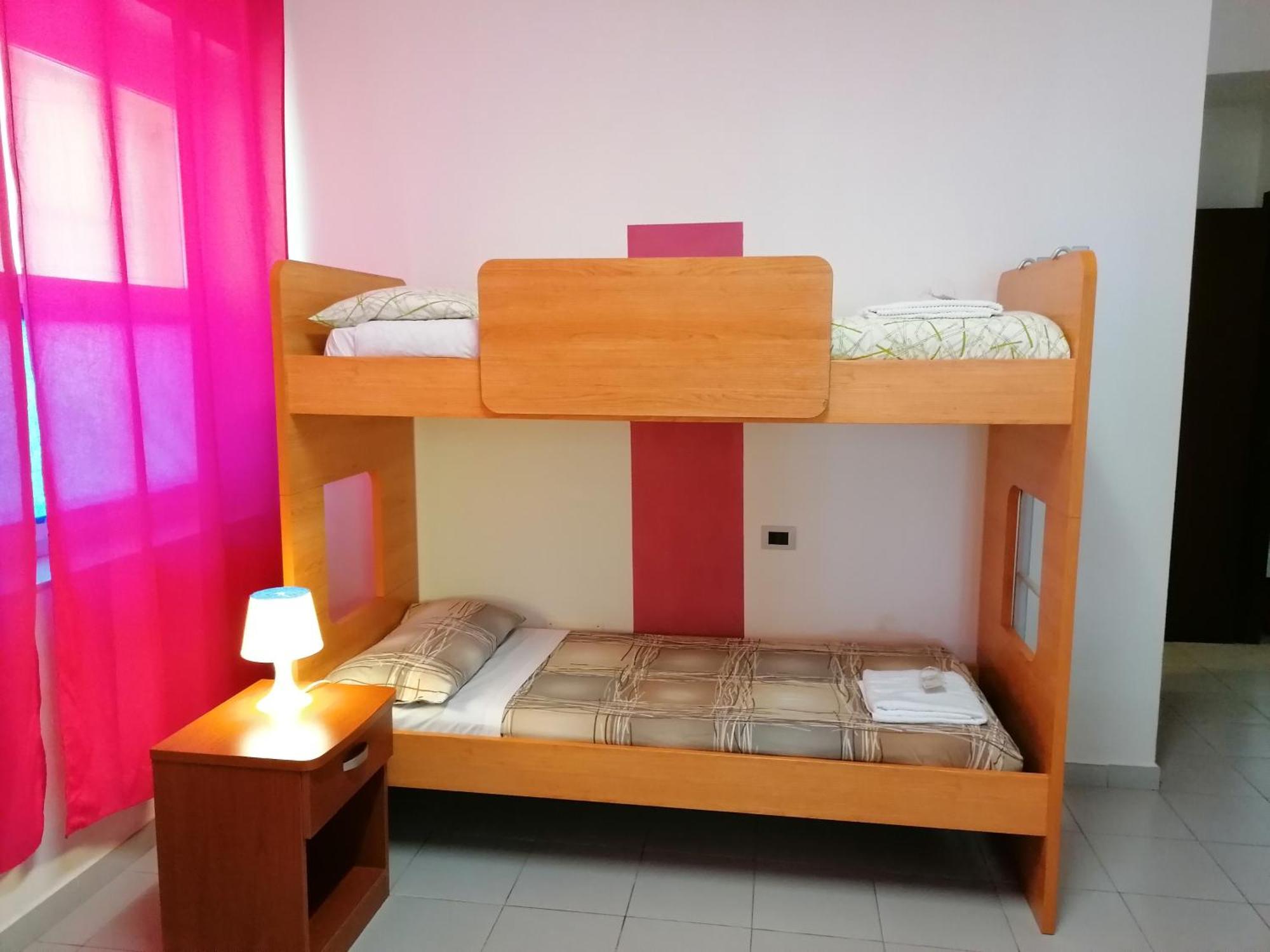 Perla Del Levante Hostel Framura Ruang foto