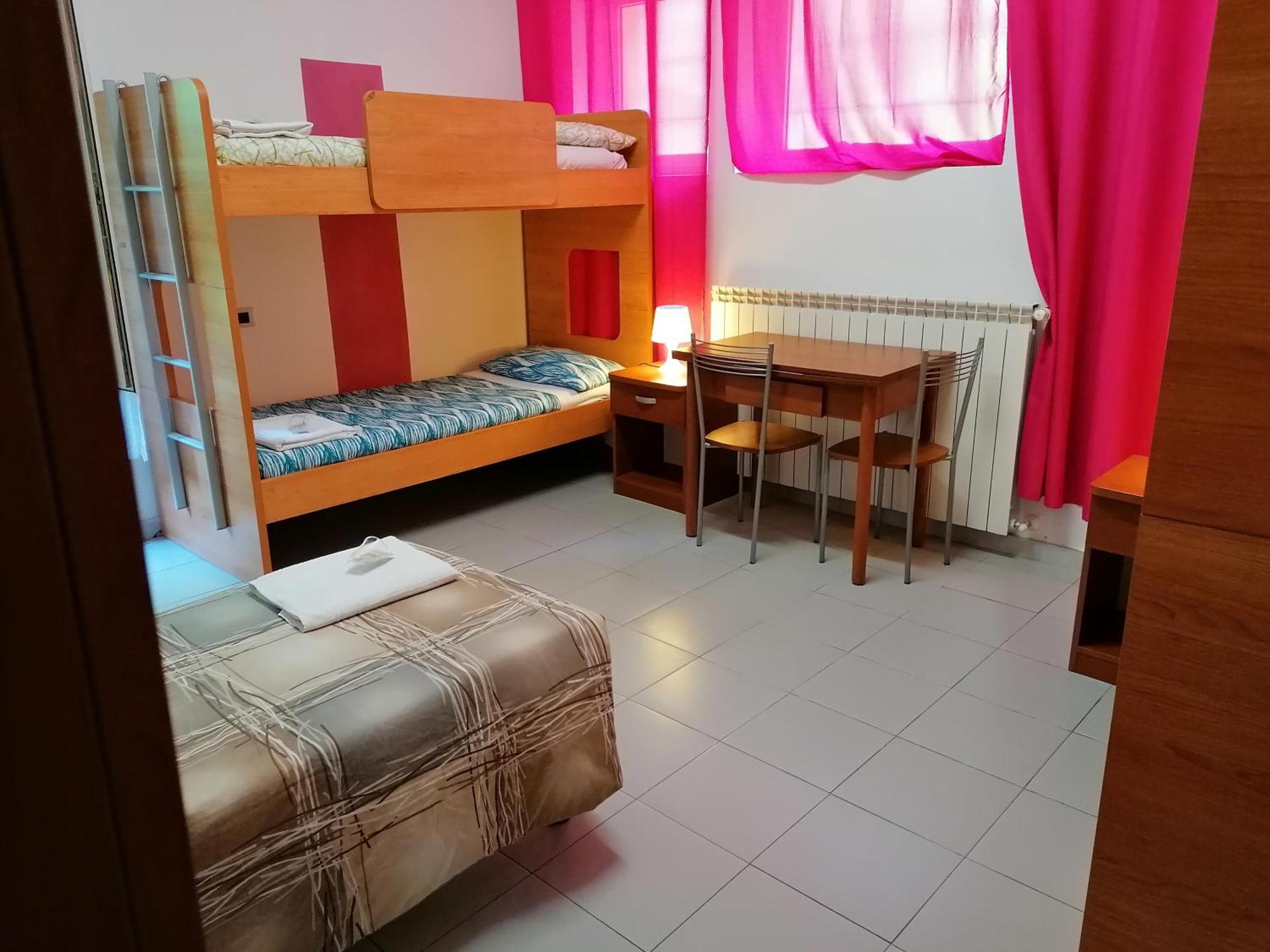 Perla Del Levante Hostel Framura Ruang foto