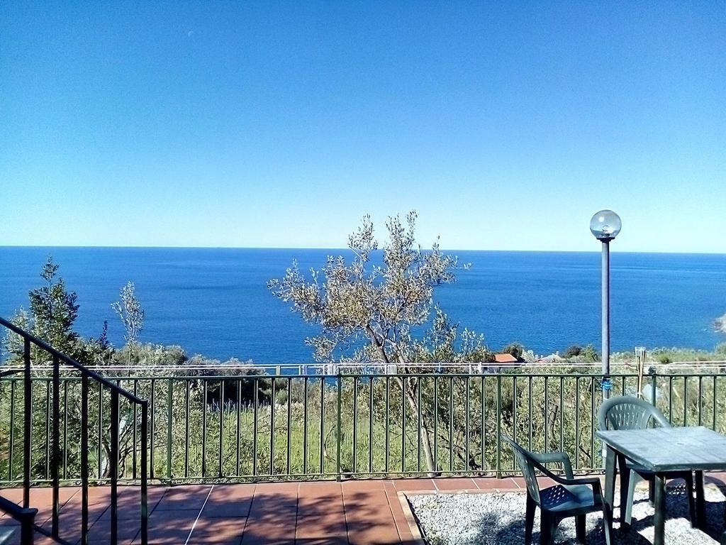 Perla Del Levante Hostel Framura Bagian luar foto